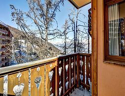 Alpine Retreat for Four Guests