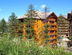 Alpine Retreat for Four Guests