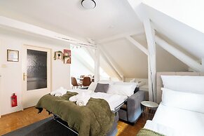 Coyhomes Steyr Riverside