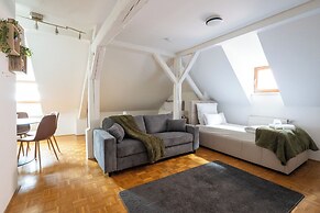 Coyhomes Steyr Riverside