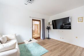 Coyhomes Steyr Riverside