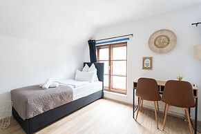 Coyhomes Steyr Riverside