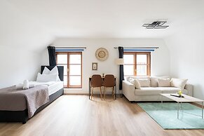 Coyhomes Steyr Riverside