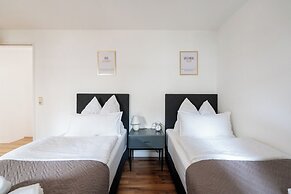 Coyhomes Steyr Riverside