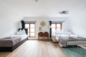 Coyhomes Steyr Riverside