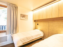 Chic Duplex Apartment in Doucy