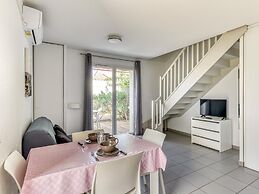 Escape With Pool, Gym & Balcony