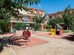 Escape With Pool, Gym & Balcony