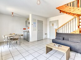 Pool View Apartment for Six