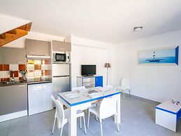 Spacious House for 6 in Parentis