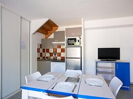 Spacious House for 6 in Parentis