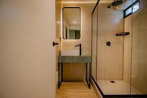MiraFlores Suites Hotel