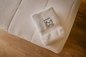 MiraFlores Suites Hotel