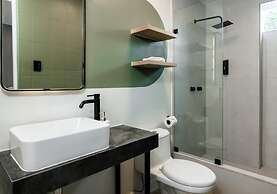 MiraFlores Suites Hotel