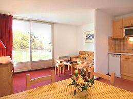 Central Slope Stay for Four
