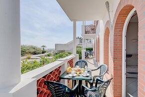 Beachside Apartment for Four