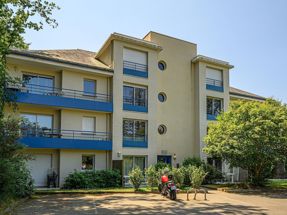 Studio With Balcony Near Vannes
