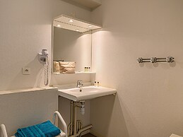 6-guest Spacious Apartment in Vannes