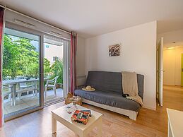 6-guest Spacious Apartment in Vannes