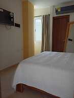 Adele Hotel
