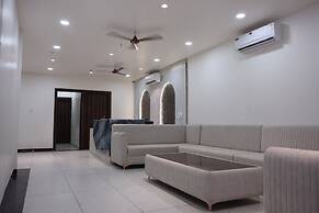 Manjushree Hotel & Resort