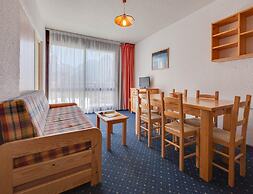 Snowfront Stay for Four Guests