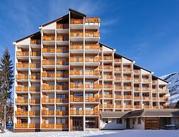 Snowfront Stay for Four Guests