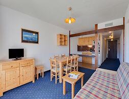 Snowfront Stay for Four Guests