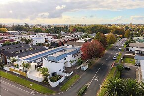 Te Awa Suites