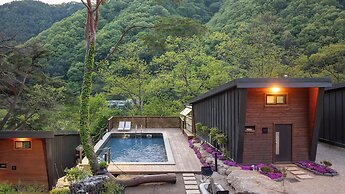 Gapyeong The Hill Pool Villa