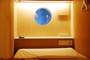 Good Day Cube Seomyeon Capsule Hotel