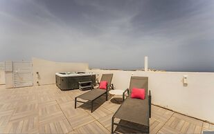 Luxury Penthouse Jacuzzi BBQ Terrace Pool Table