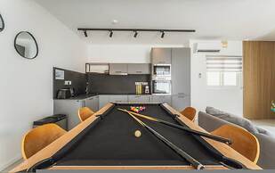 Luxury Penthouse Jacuzzi BBQ Terrace Pool Table