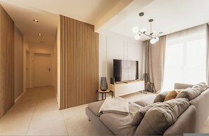 Luxury Penthouse Jacuzzi BBQ Terrace Pool Table