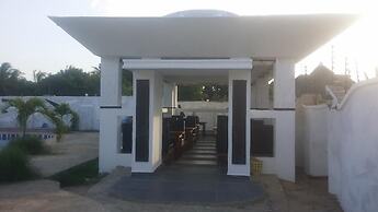 Peacock Park Hotel Ukunda