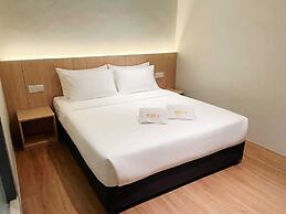 Roxy Hotel Selangau