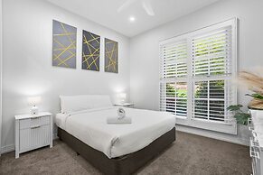 Spacious 7-bed Family Home in Chapel Hill