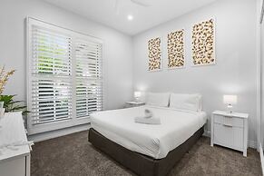 Spacious 7-bed Family Home in Chapel Hill