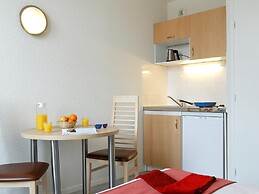 Romantic Getaway in Epernay