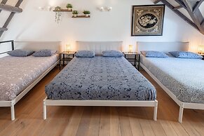 Temple Triplex Spacious Apartment