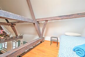 Temple Triplex Spacious Apartment