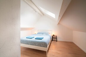 Comfy Saint Pauls Apartment