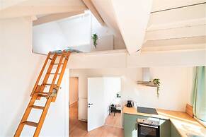 Comfy Saint Pauls Apartment