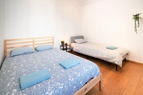 Comfy Saint Pauls Apartment