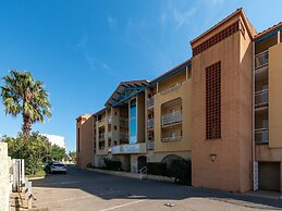 Large Seaview Stay for 8 in Valras Plage