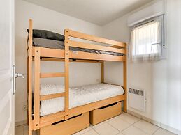 Large Seaview Stay for 8 in Valras Plage