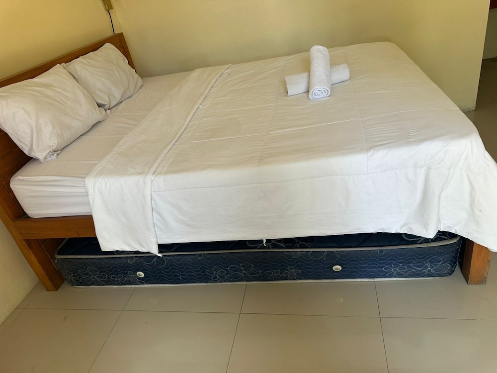 Deva Devi Beach Inn