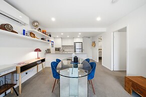 Stylish 1-bed Retreat in Braddon