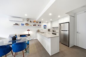 Stylish 1-bed Retreat in Braddon