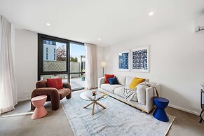 Stylish 1-bed Retreat in Braddon